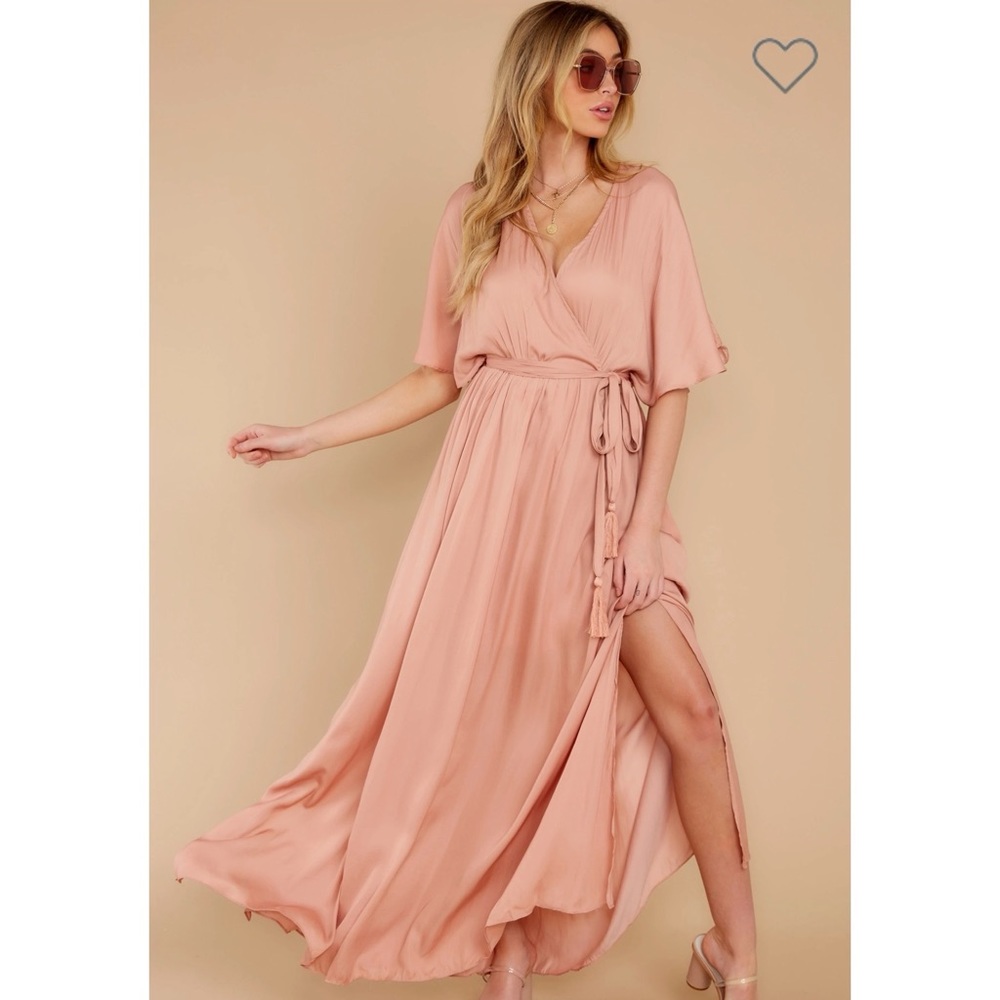 Red Dress Boutique Cross My Heart Salmon Pink Maxi Dress Size M